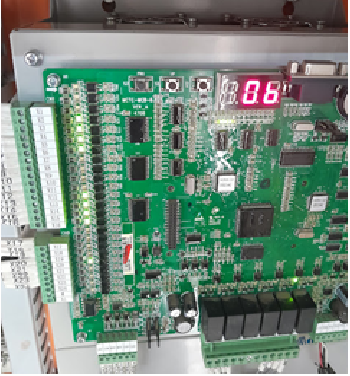 Residence with 3 stops elevators.